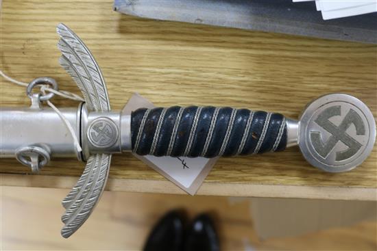 A WWII German sword and scabbard, 92.5cm